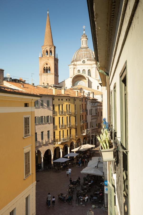 Appartamento Roma 55 Mantova Luaran gambar